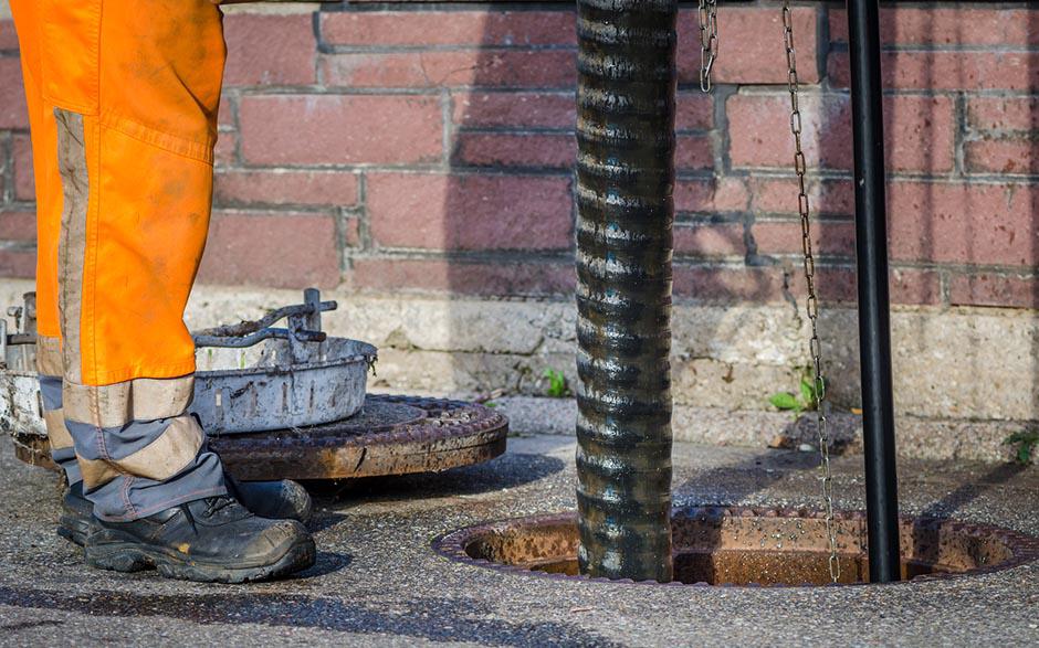 déboucher une canalisation wc Les Lilas